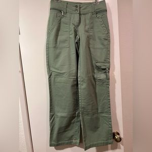 CAbi green cargo pants - size 2 - like new